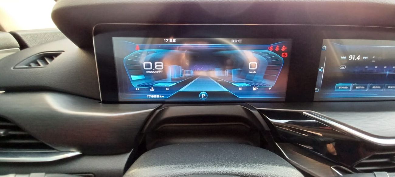 بيستون T77 limousine