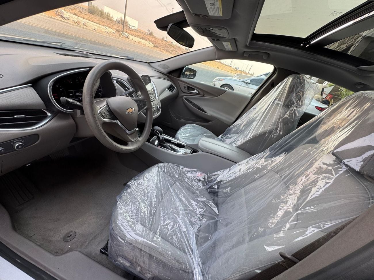 شيفروليه ماليبو LT / 1.5T V4 / PANORAMIC SUNROOF / APPLE ANDROID AUTO / RIMS / KEYLESS ENTRY AND START