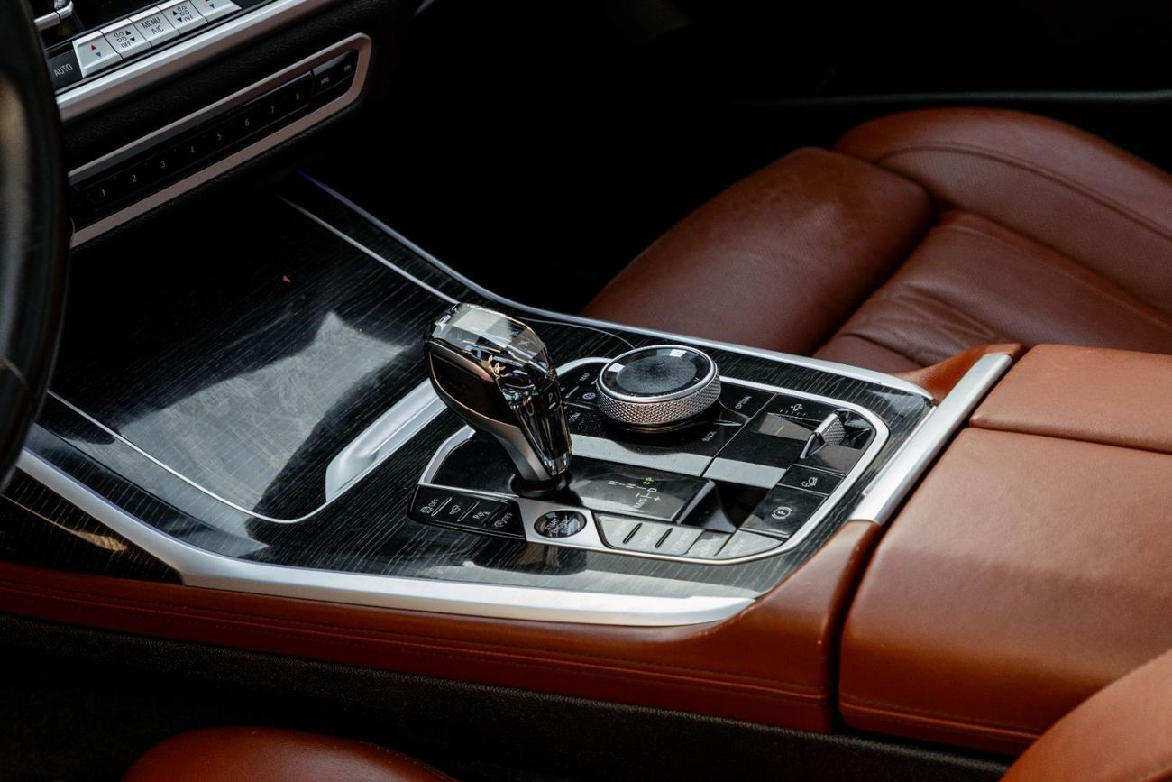 BMW X7 40i M-Kit | 5,170 P.M | 0% Downpayment | Agency Warranty!