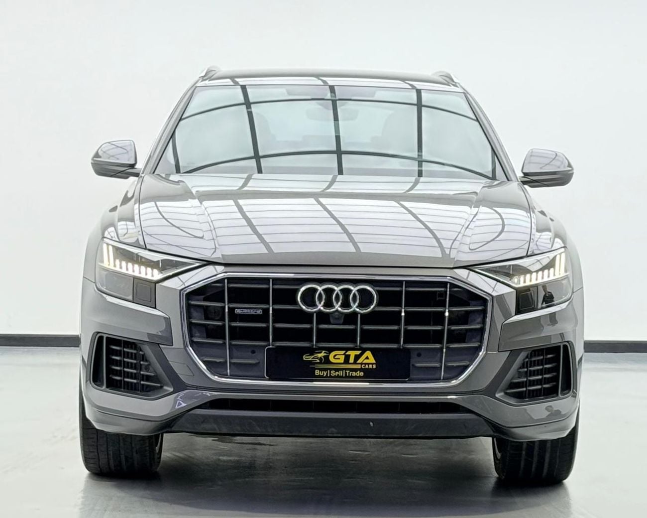 أودي Q8 55 TFSI quattro 3.0L SUV