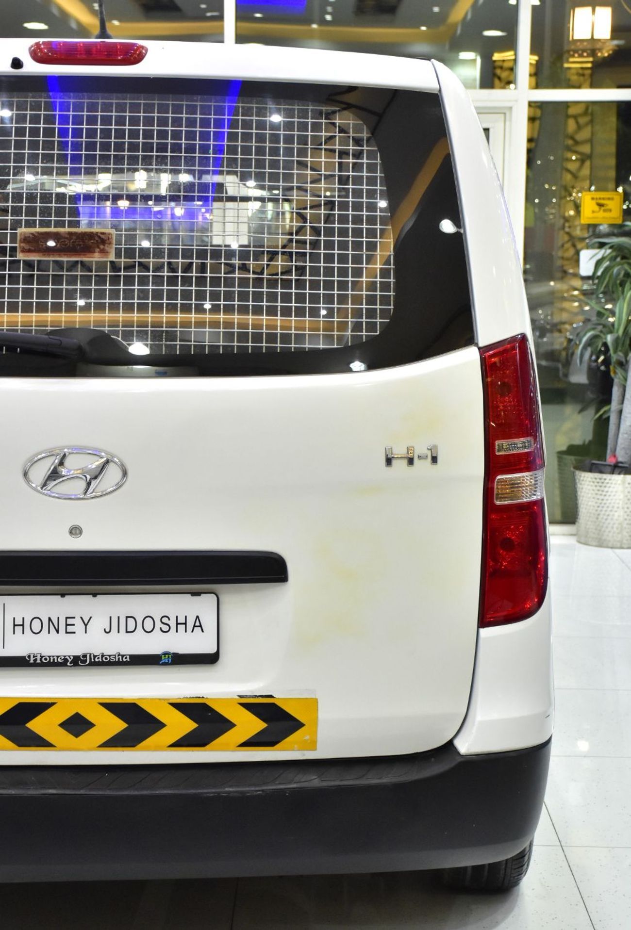 Hyundai H1 Starex EXCELLENT DEAL for our Hyundai H1 ( 2021 Model ) in White Color GCC Specs