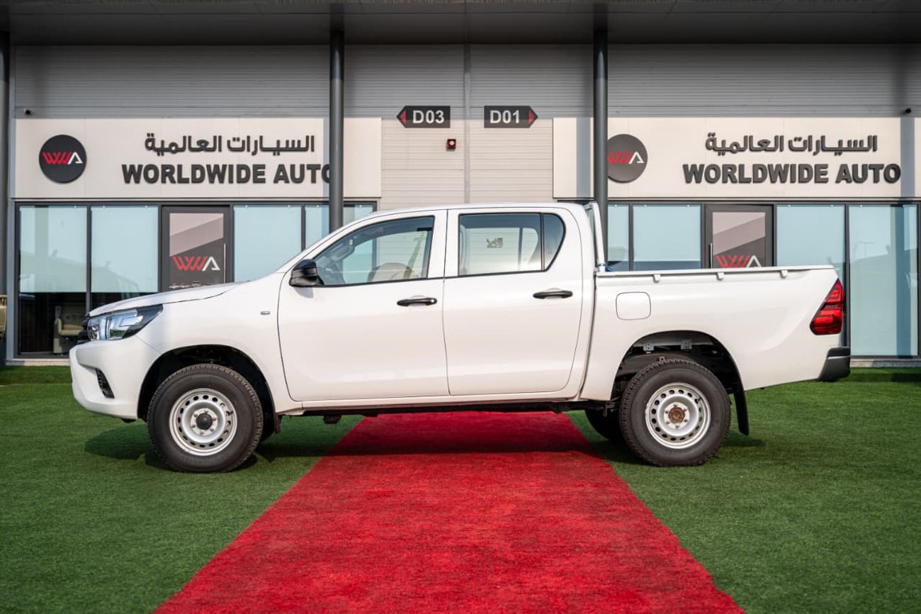 Toyota Hilux DC 2.4Ltr.4X4 6MT-DSL (Country)