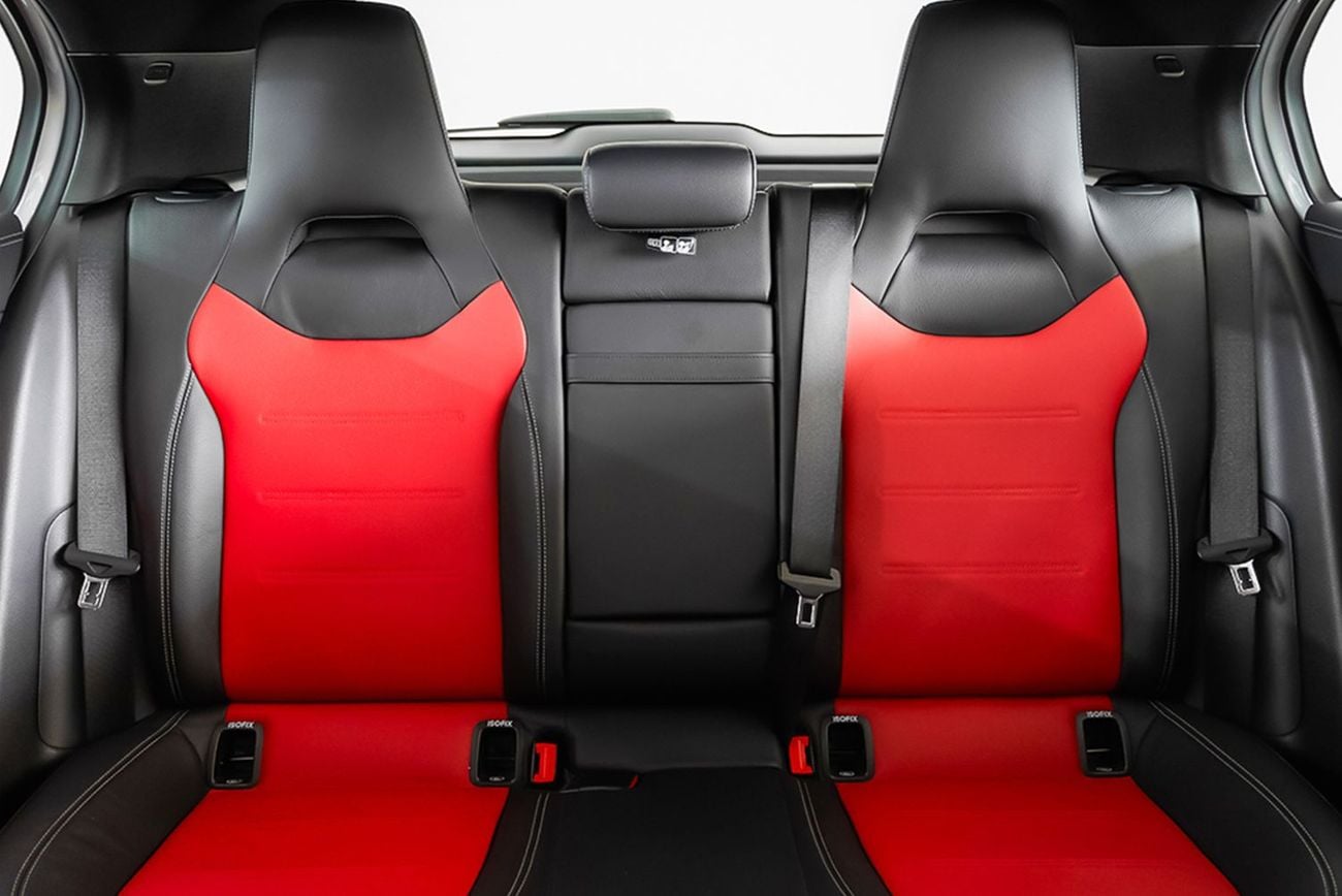 مرسيدس بنز A 35 AMG 4MATIC PREMIUM