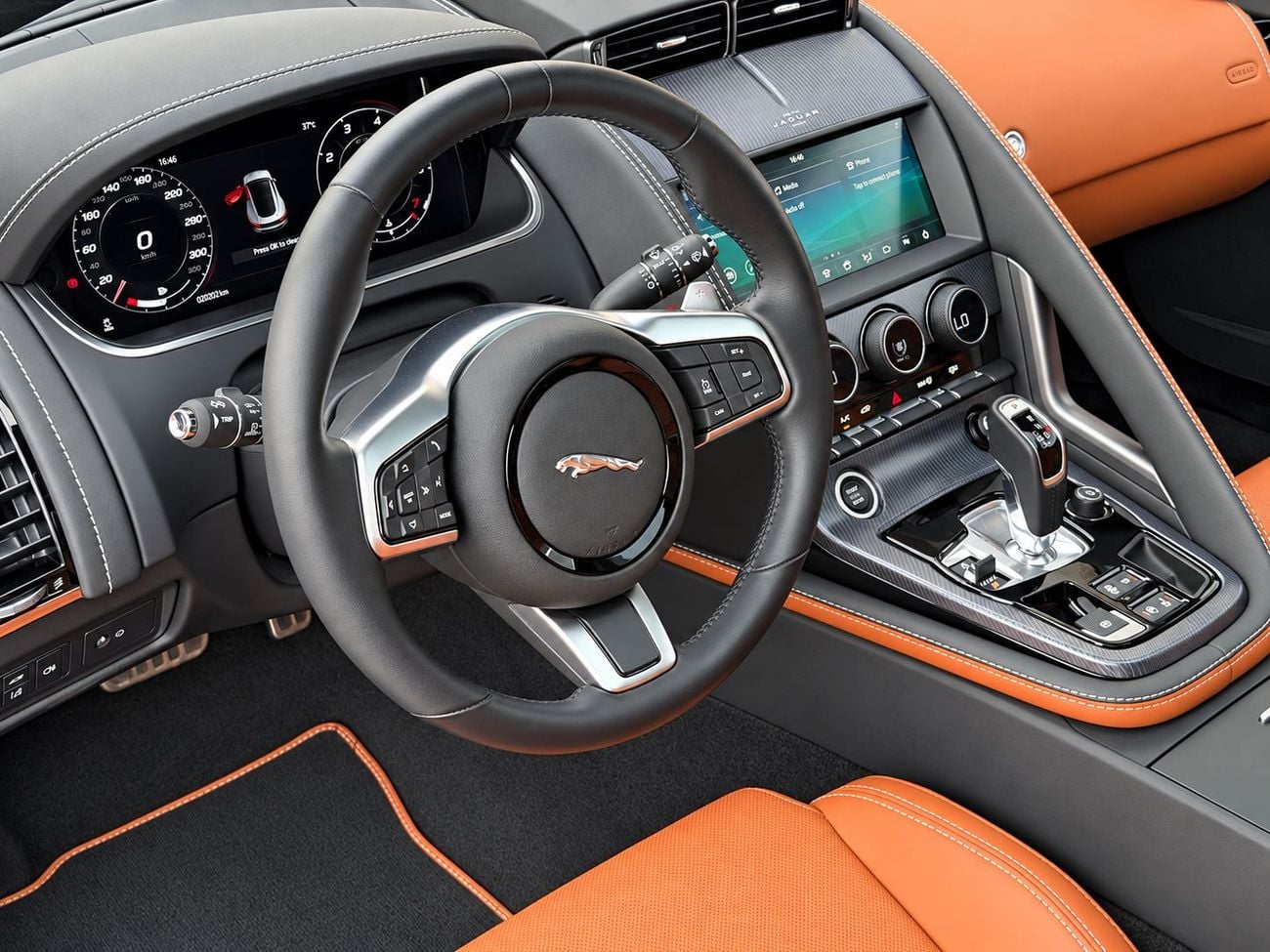 جاكوار F Type آر - ديناميك