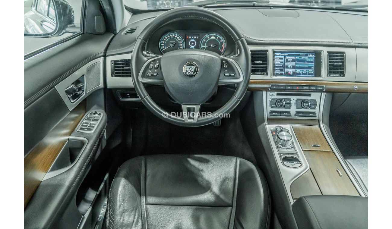 Jaguar XF 2015 Jaguar XF 3.0L V6 / Full Jaguar Service History