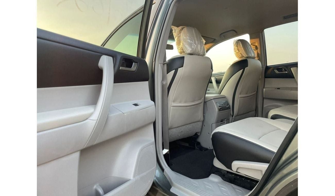 تويوتا هايلاندر 2013 Toyota Highlander MidOption+ 3.5L V6 - AWD 4x4 - Electric Seats - 7 Seater With Rear CAM - 90,0