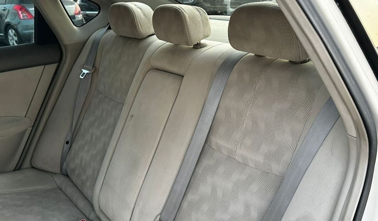 Nissan Sentra S 1.6L (113 HP) PETROL 1.6 LITER ,GCC SPECS ,2013 MODEL ONLY FOR EXPORT