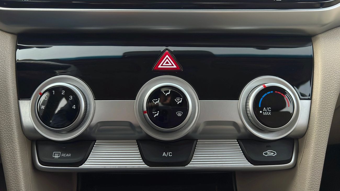 Hyundai Elantra 1600