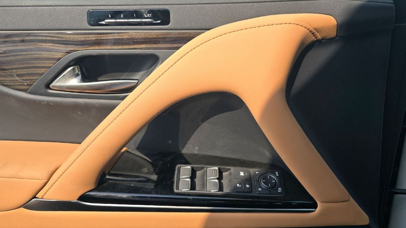 لكزس LX 600 2026 Lexus LX600 Prestige 3.5L AT Petrol (White)