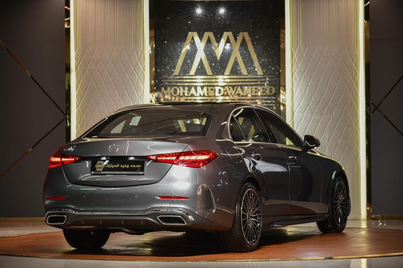 Mercedes-Benz C 200 ✔ Panoramic Roof ✔ Front/Rear sensors