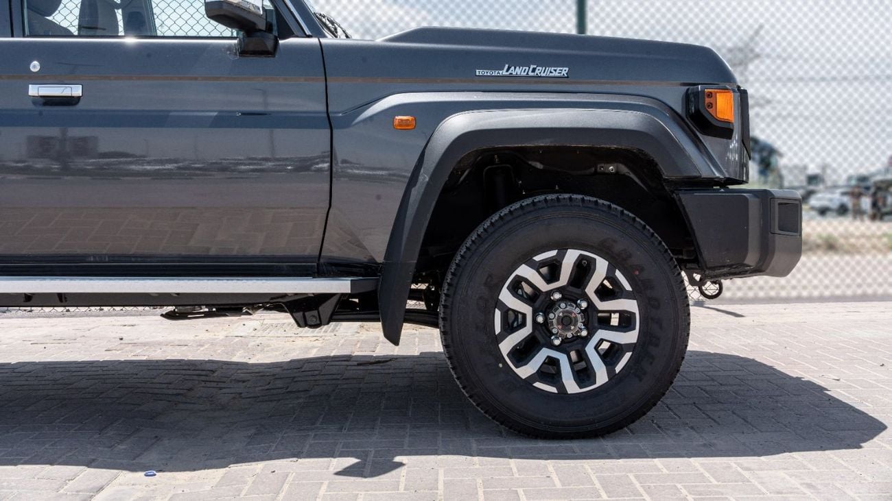 تويوتا لاند كروزر بيك آب 2026 Toyota Land Cruiser LC79 DC 4.0L AT Petrol (Full Option)