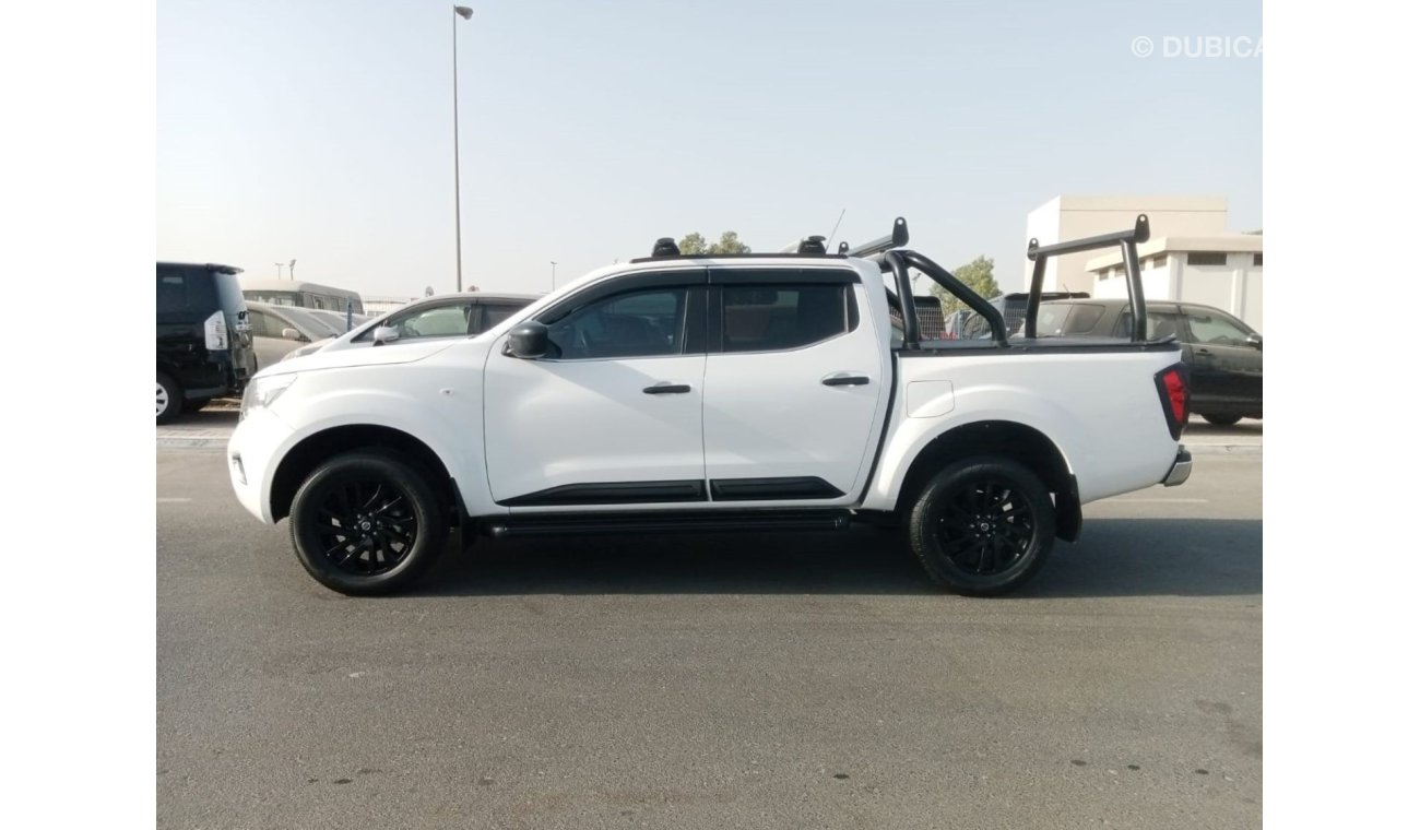 نيسان نافارا NISSAN NAVARA PICK UP RIGHT HAND DRIVE (PM 877)