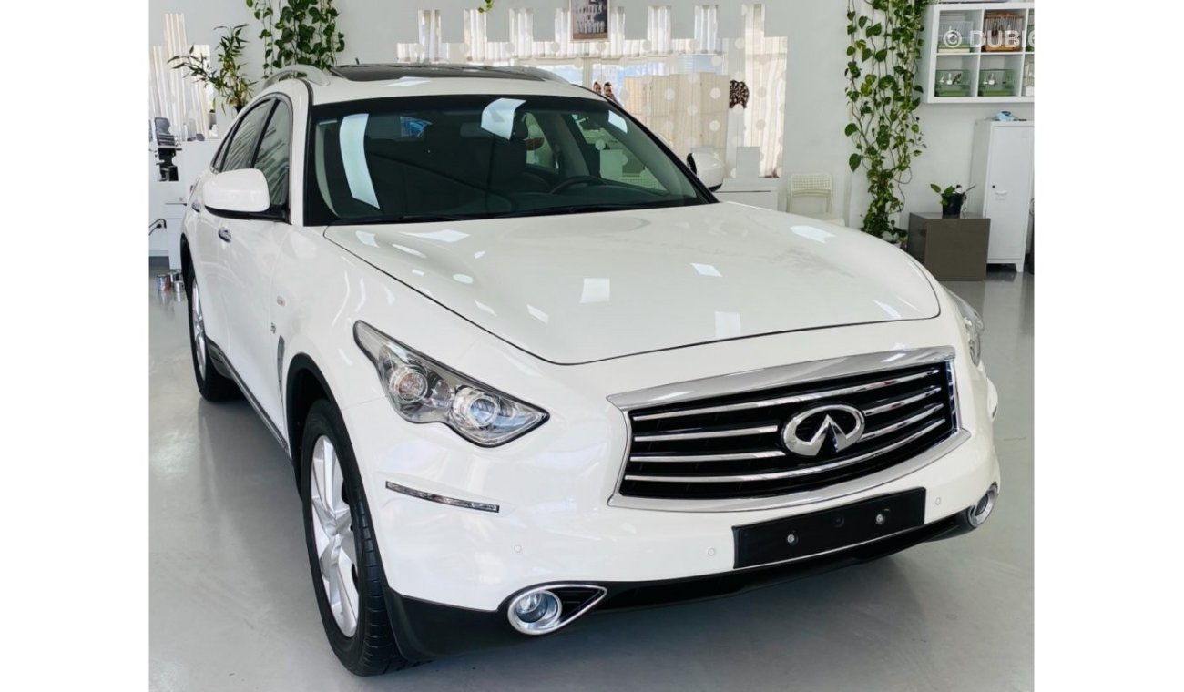 Infiniti QX70 Qx70 .. GCC .. FSH .. Perfect Condition .. V6