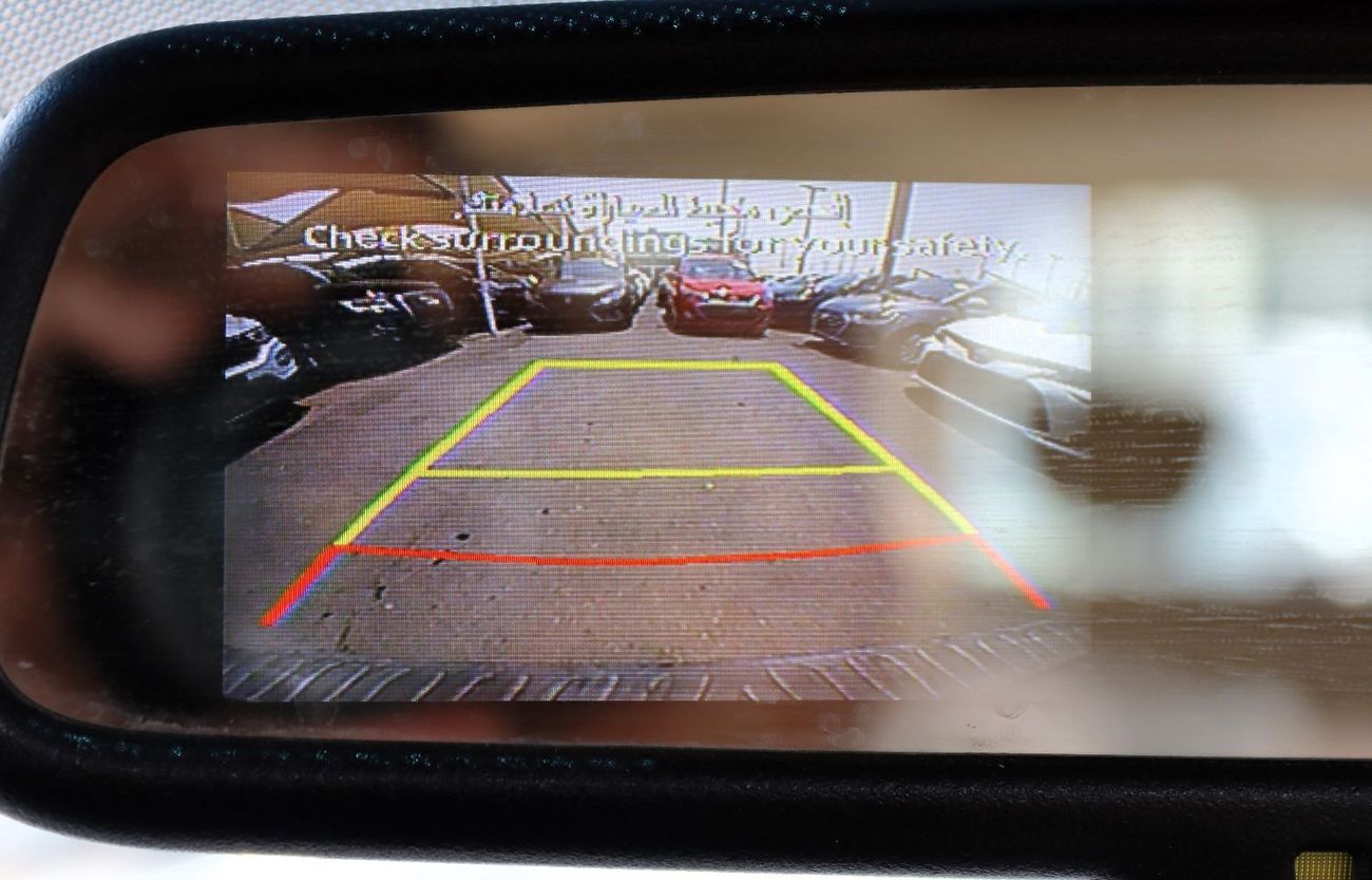 هيونداي H-1 متوسط المواصفات خالية من الحوادث - خليجي - فتحتين سقف - رقم واحد الفل - بحالة الوكالة من الداخل والخ