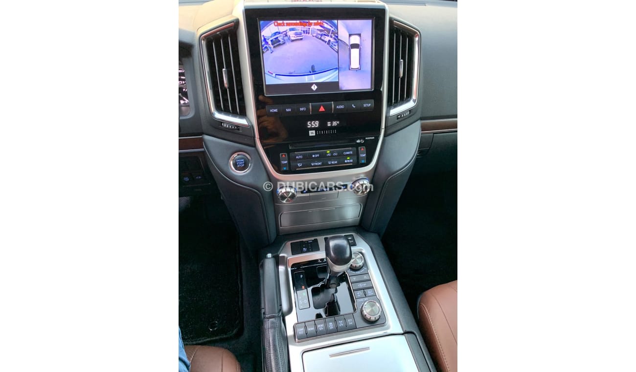 Toyota Land Cruiser VXR