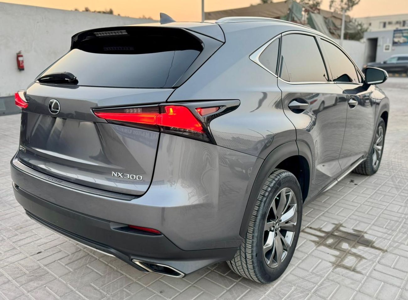 Lexus NX300 F Sport Platinum 2.0L F Sport  2.0L