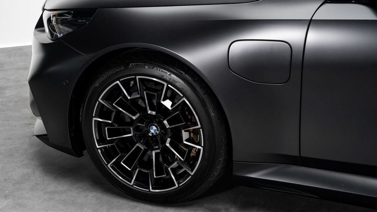 بي أم دبليو M5 - 2026 - GCC - Under Warranty and Service Contract