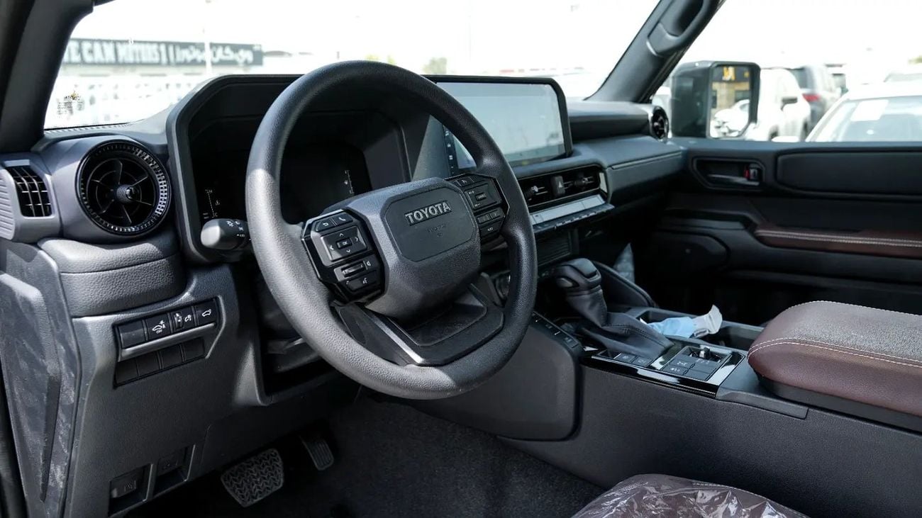 تويوتا برادو VXR all rounder 2.4 basic with sunroof | Brand | GCC Specs