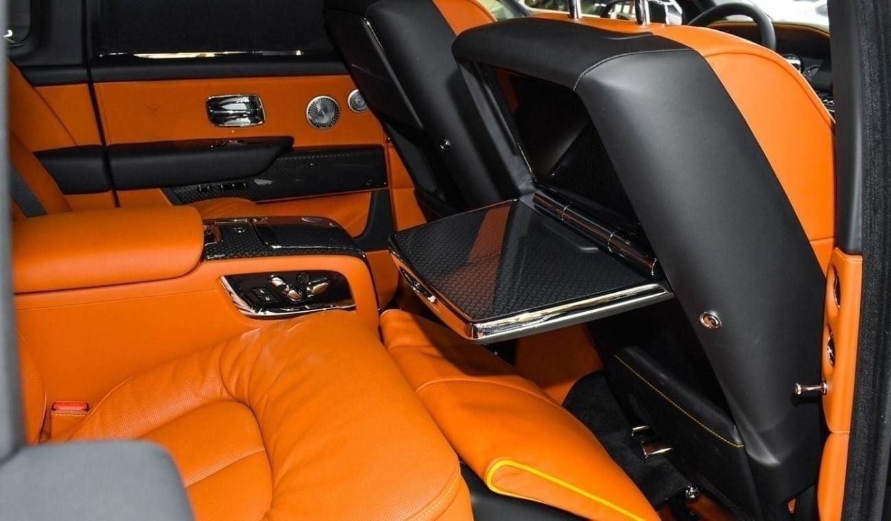 Rolls Royce Cullinan BLACK BADGE 2023 Rolls-Royce Cullinan | 6.75L Twin-Turbo V12 | 600 KM | European Specs