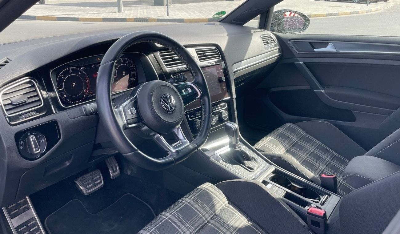 فولكس واجن جولف GTI SEL 2.0T Diesel, 2.0T