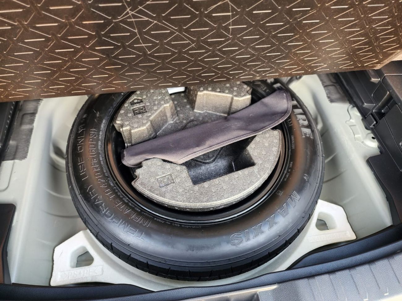 Toyota RAV4 XLE RAV4 XSE HYBRID FULL OPTION