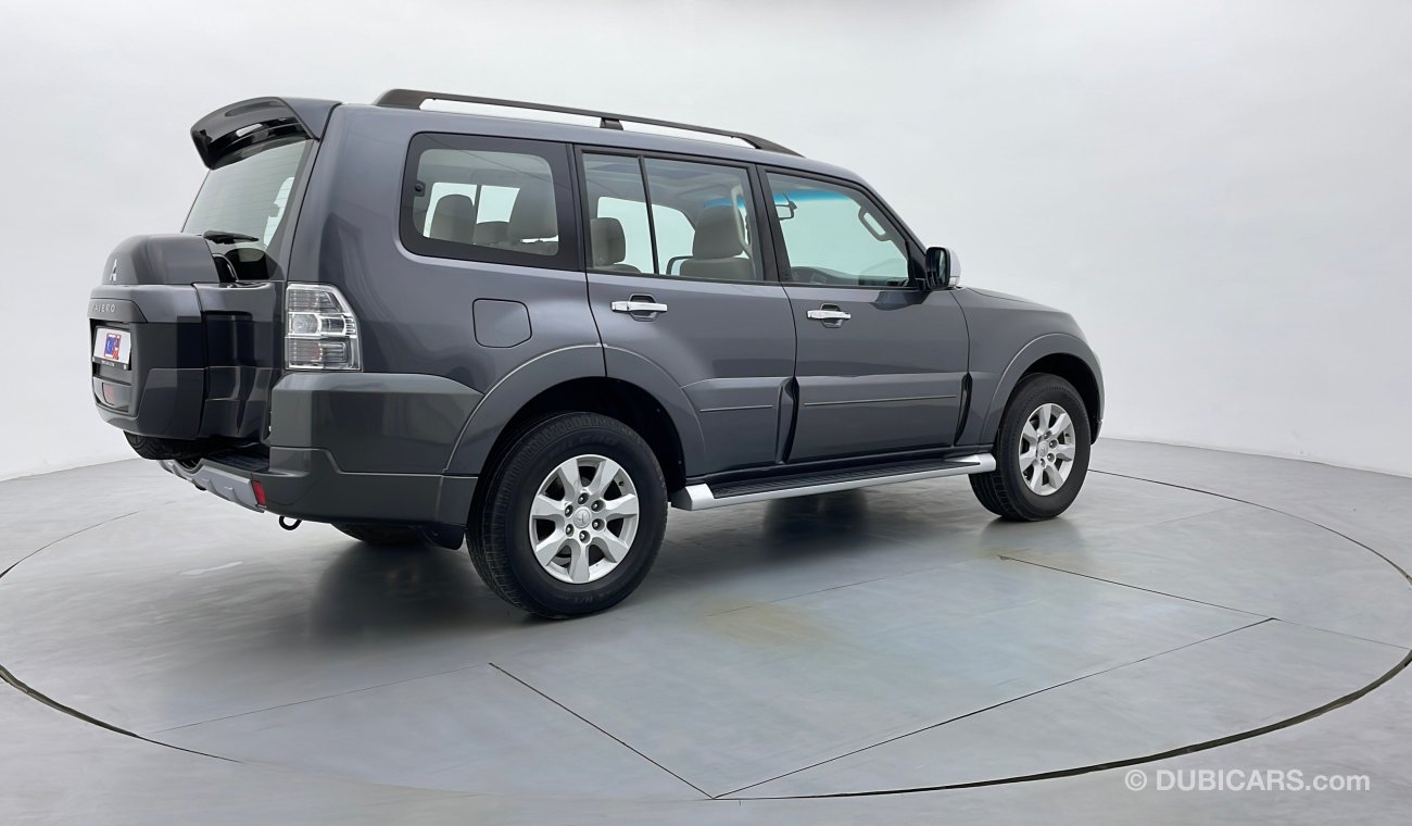 Mitsubishi Pajero GLS MIDLINE WITH SUNROOF 3.5 | Under Warranty | Inspected on 150+ parameters