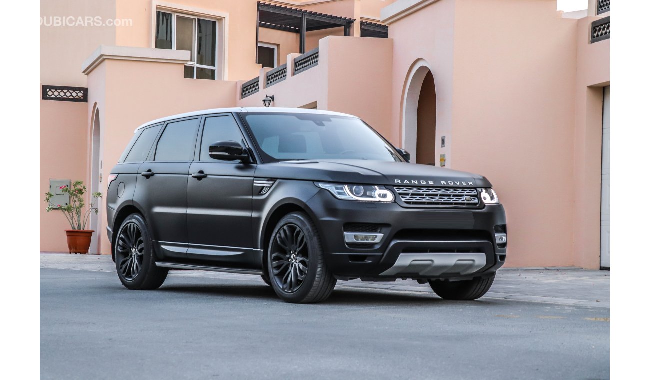 Land Rover Range Rover Sport HSE 2015 GCC under Agency Warranty with Zero Down-Payment.