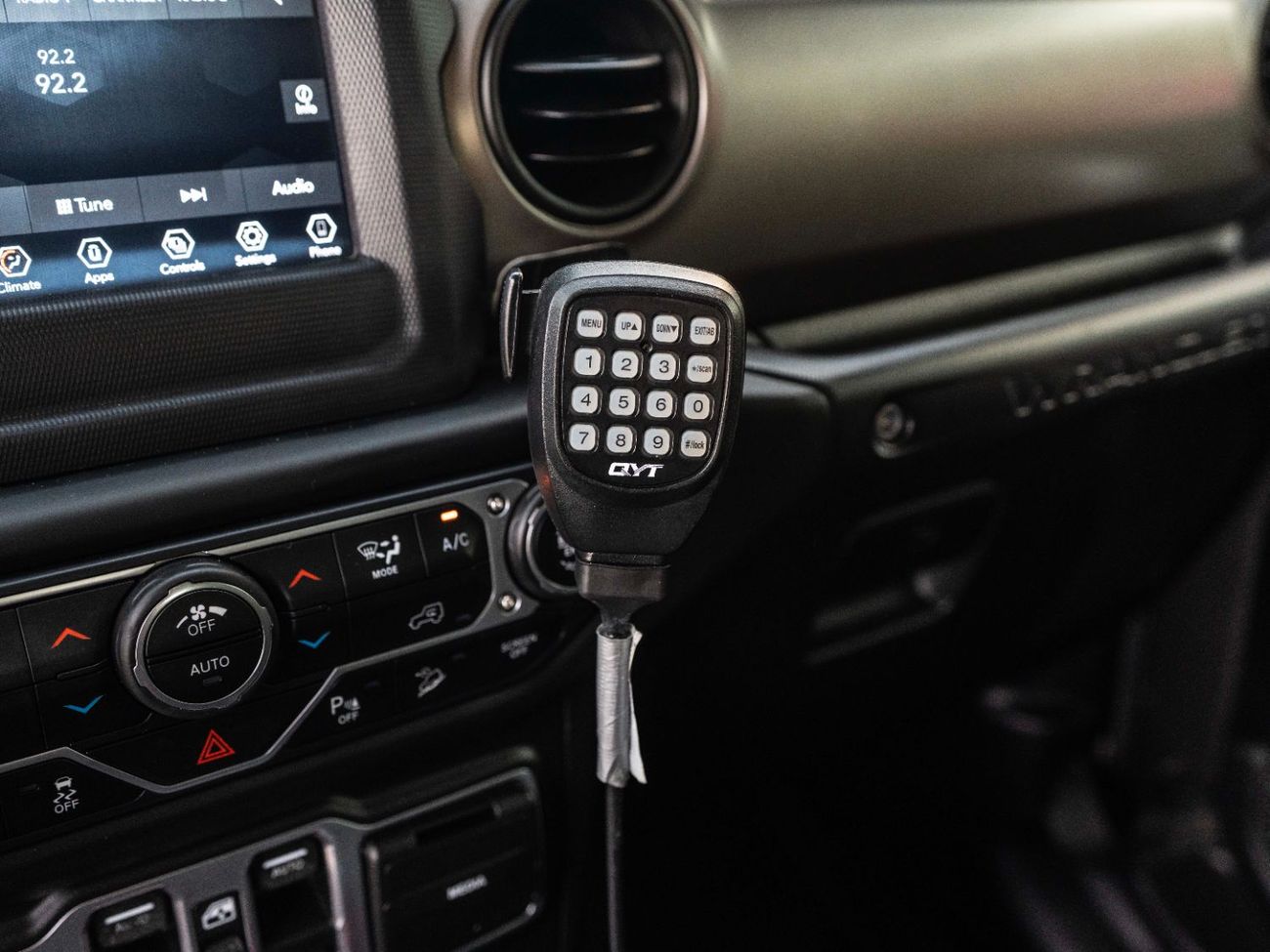 Jeep Wrangler Unlimited Sport 3.6L A/T