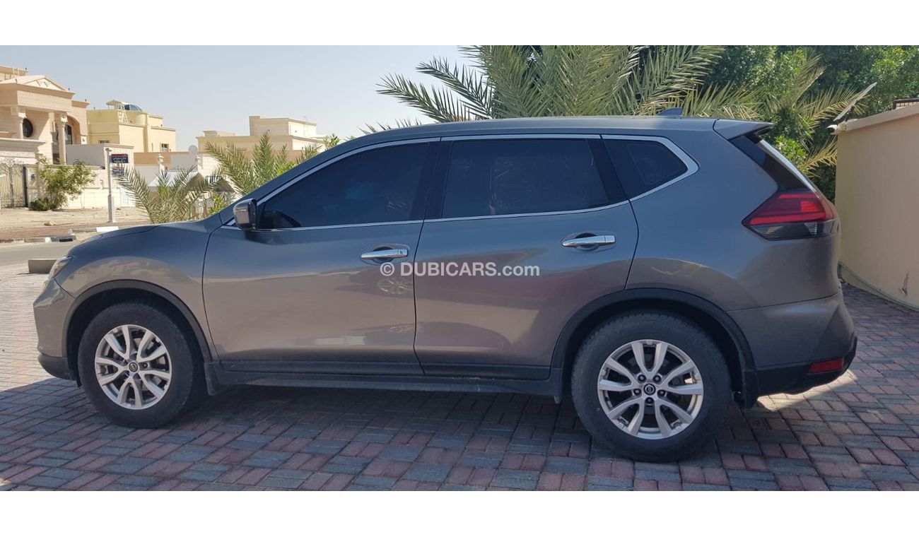 Nissan XTrail Nissan X-Trail S 2.5