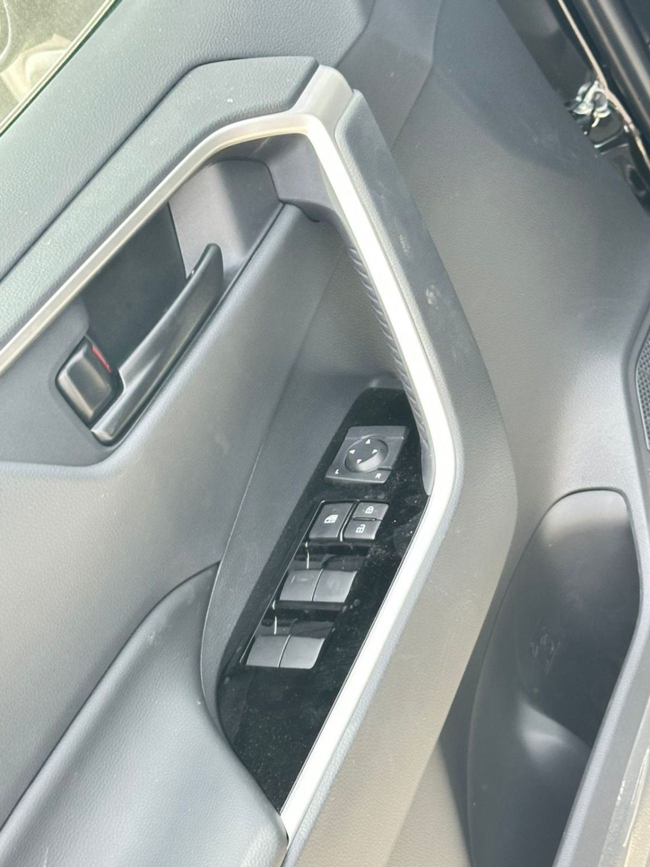 تويوتا راف ٤ TOYOTA RAV 4 2.0L 2WD PETROL MODEL 2025