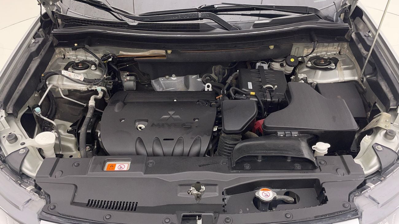 ميتسوبيشي آوتلاندر GLX MID LINE 2.4 | بدون دفعة مقدمة | اختبار القيادة في المنزل