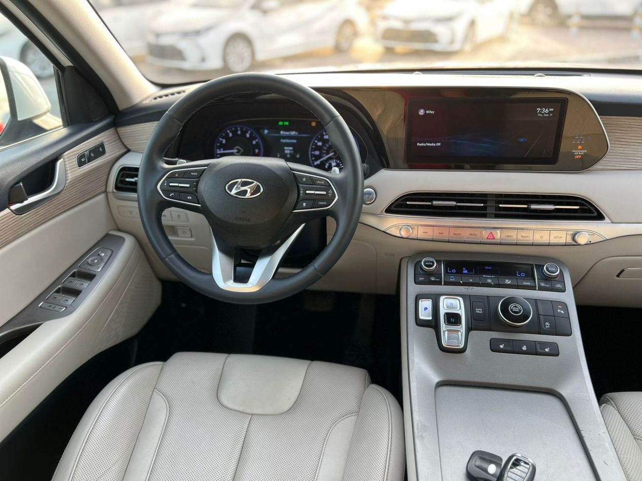 هيونداي باليساد 2022 Hyundai Palisade Full Option Sunroof -3.8L-V6-Rear Camera & sensor -Leather Seat- -