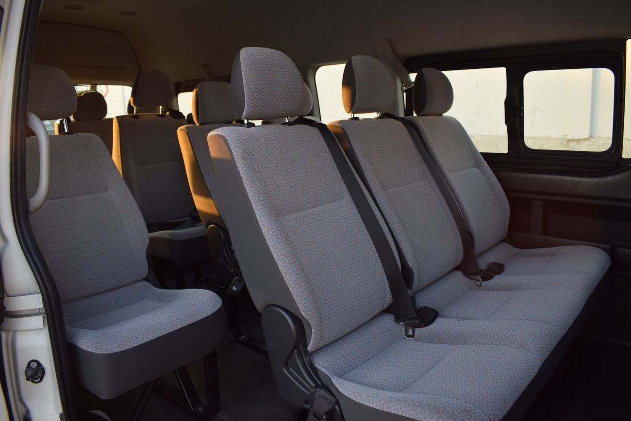 تويوتا هاياس Commuter GLX High Roof 2.7L M/T