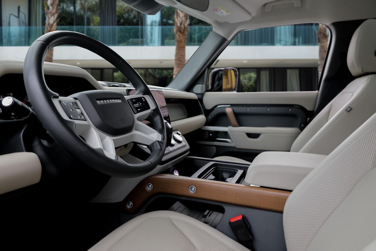 Land Rover Defender Defender SE P400 130 | 5,288 P.M | 0% Downpayment | Agency Warranty!