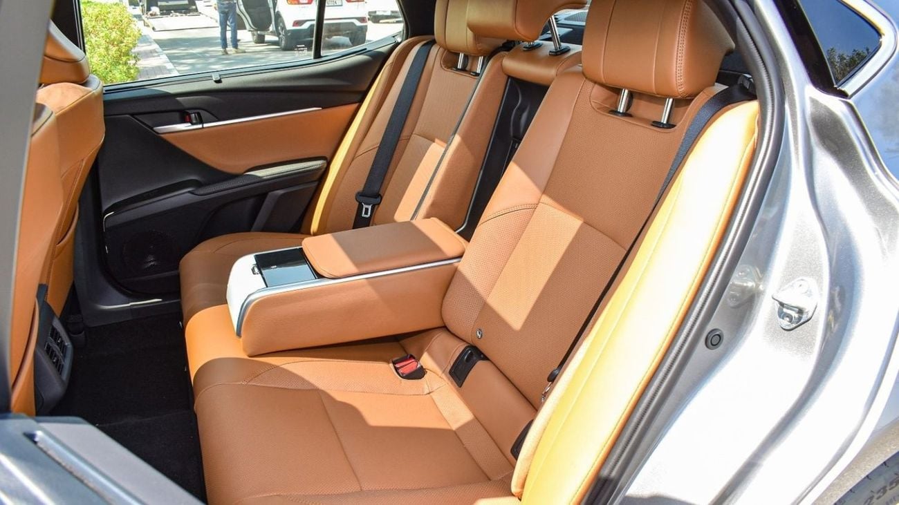 Toyota Camry 2025 - CAMRY LUMIERE 2.5L HYBRID JAPAN GCC