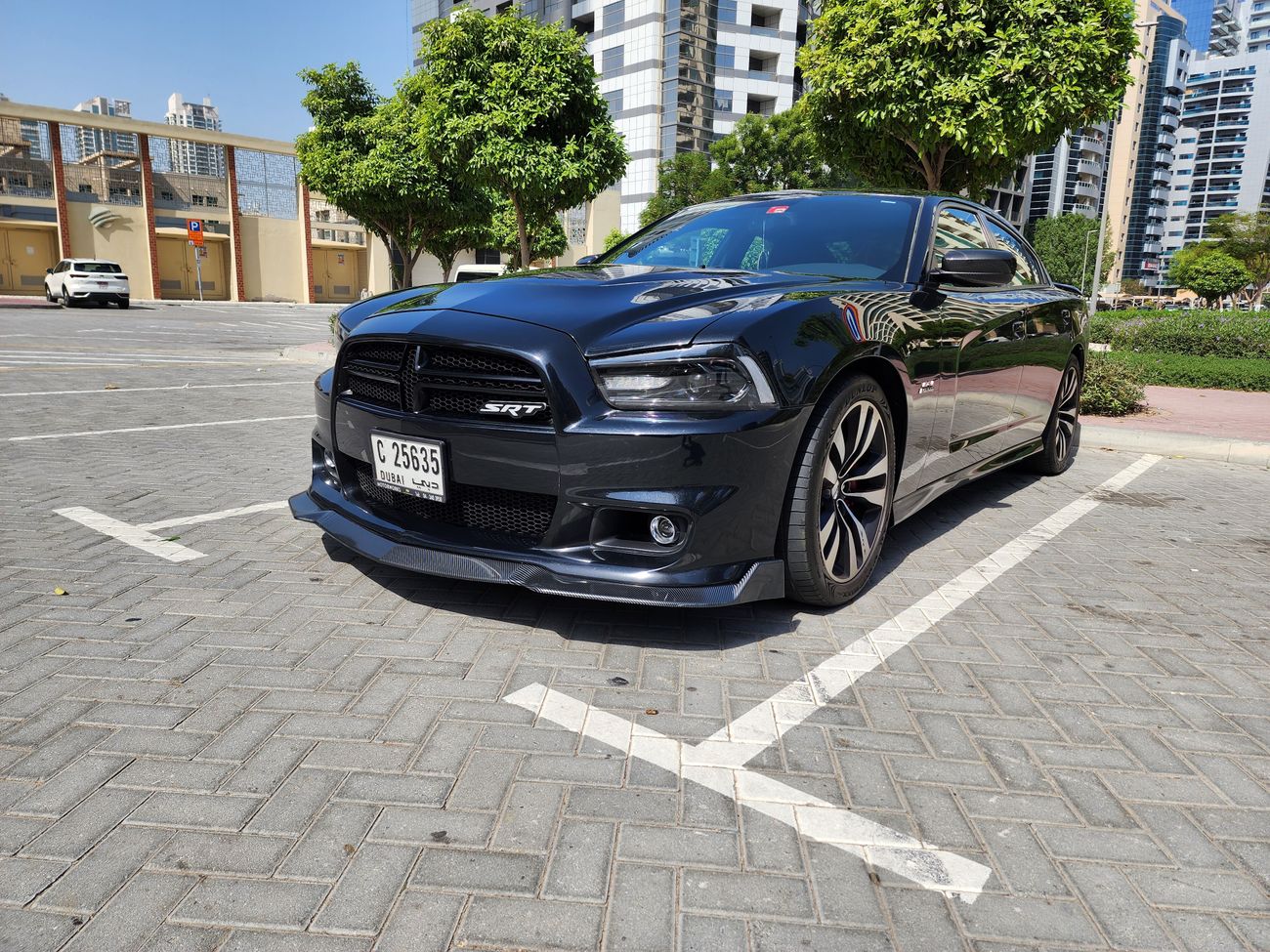 دودج تشارجر SRT8 6.4L