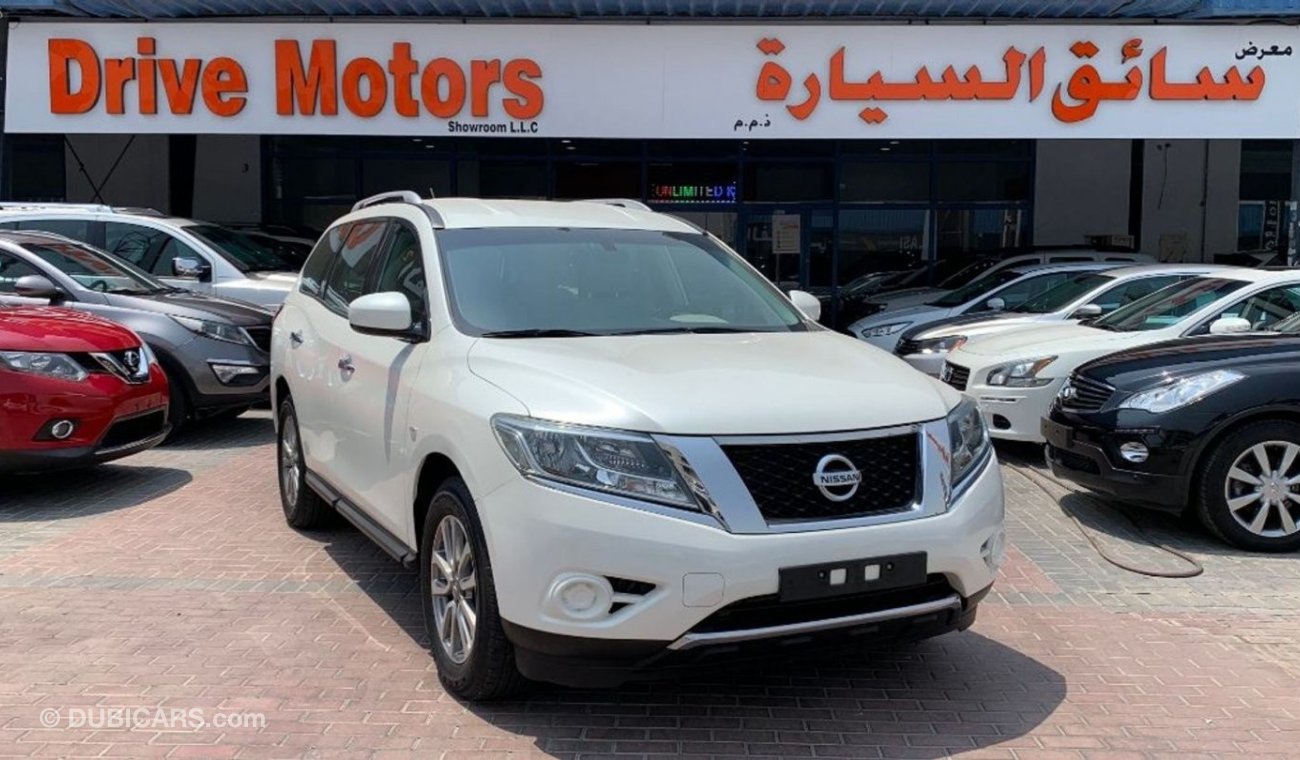 نيسان باثفايندر NISSAN PATHFINDER 2016 ONLY 940X60 MONTHLY V6 4X4 EXCELLENT CONDITION UNLIMITED KM WARRANTY