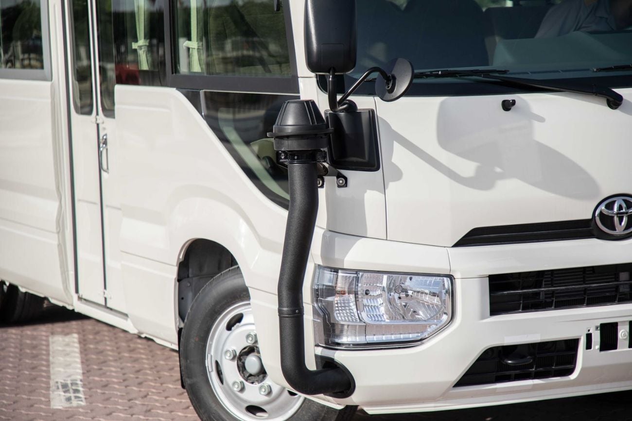 تويوتا كوستر 30 Seater 4.0L - White Inside Grey | Export Only