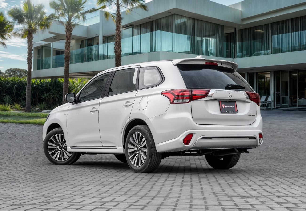 Mitsubishi Outlander Outlander Standard | 1,078 P.M | 0% Downpayment | Warranty | Low KM | Pristine!