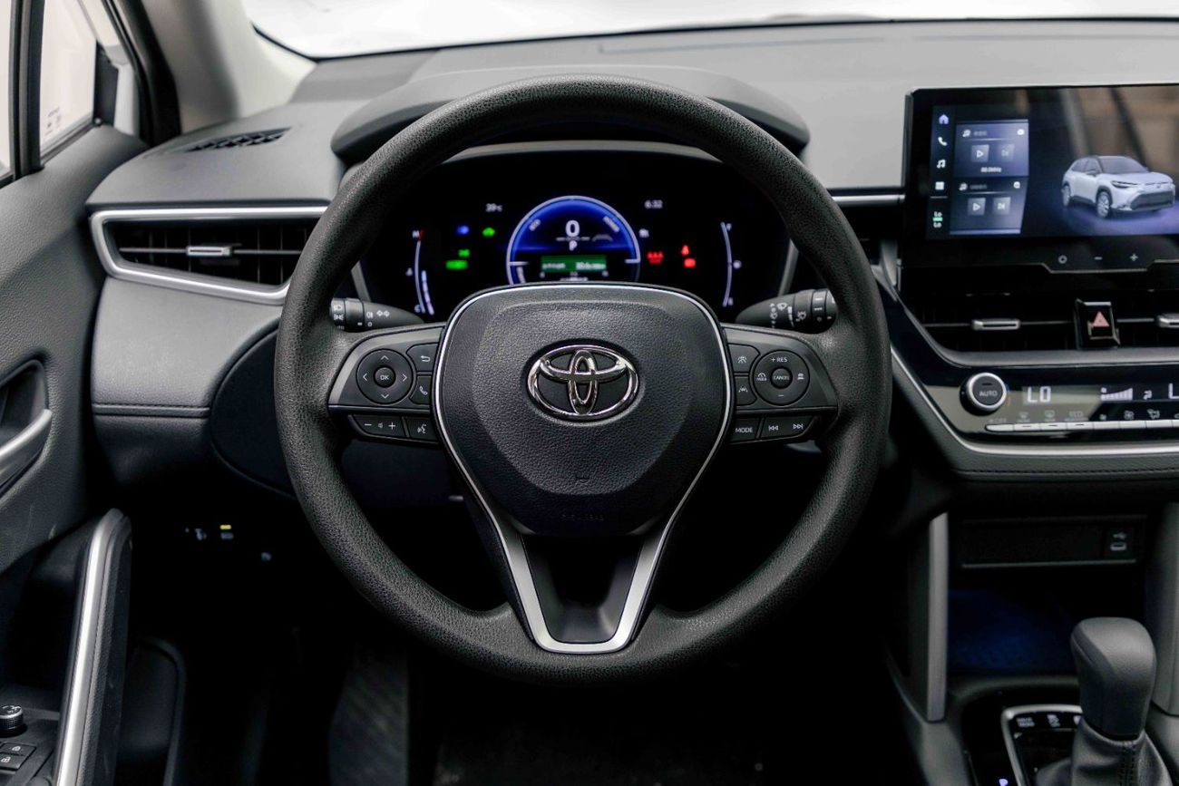 Toyota Frontlander Luxury Edition 2.0L - White Inside Black | Export Only