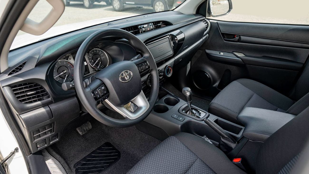 Toyota Hilux AT 2.7 MID OPTION