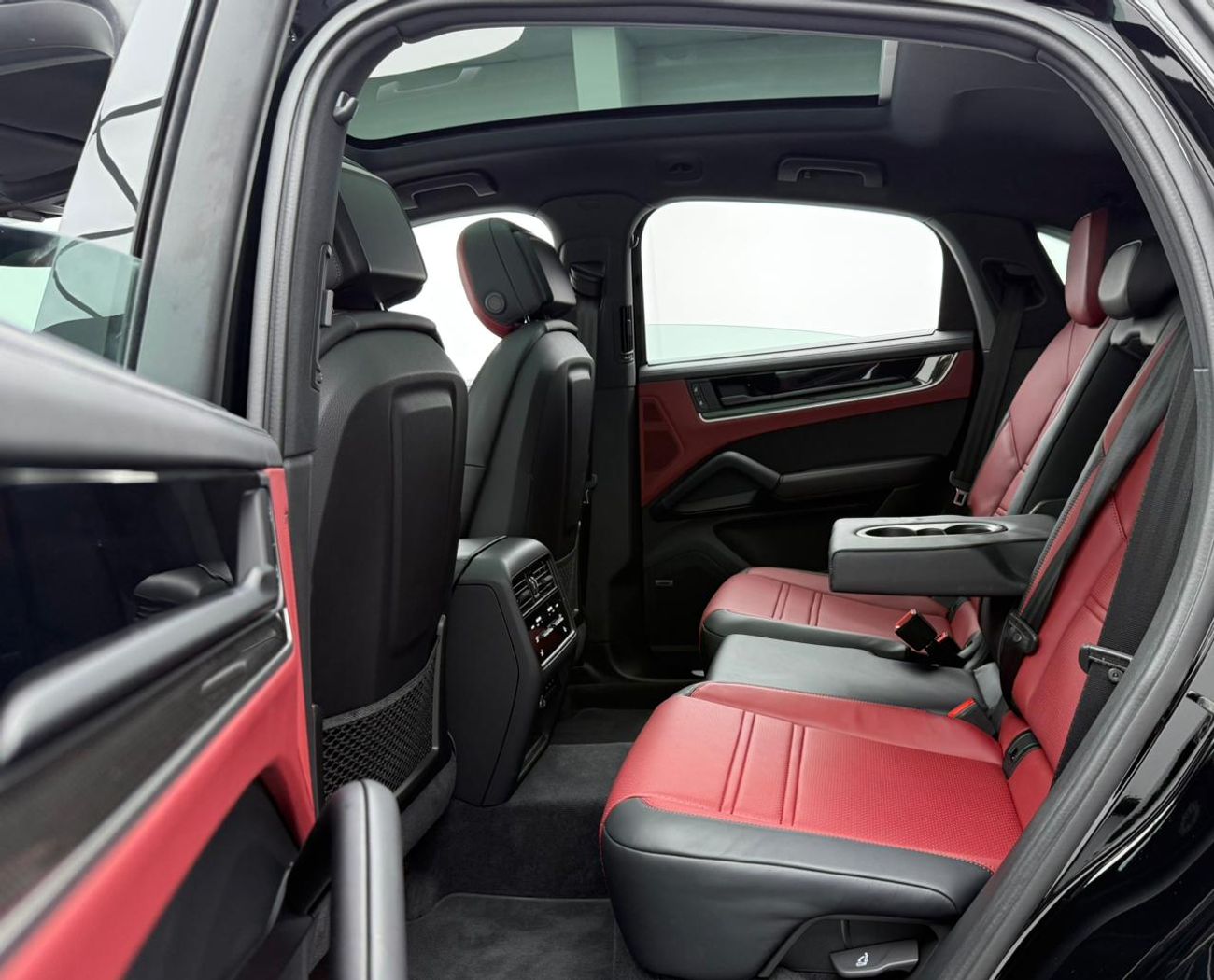 Porsche Cayenne 2024 Porsche Cayenne Coupe, 2027 Porsche Warranty, Full Porsche Service History, Very Low Km, GCC