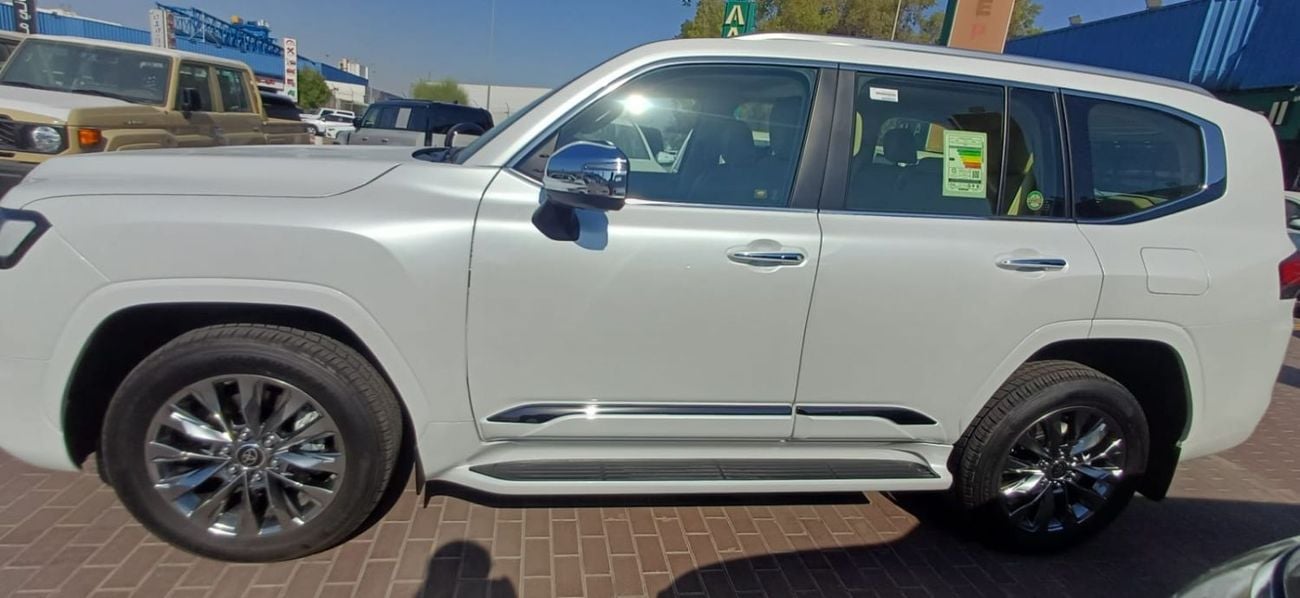 تويوتا لاند كروزر TOYOTA LAND CRUISER VXR 3.5L HYBRID COLOR WHITE MODEL 2025