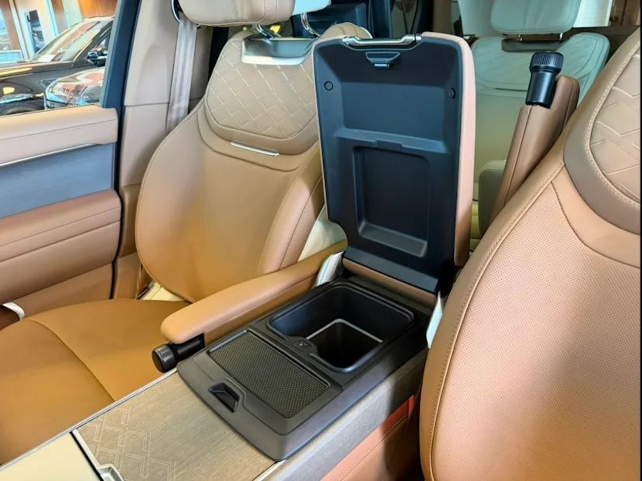 لاند روفر رينج روفر P615 SV Autobiography LWB * Export Offer *