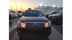 Toyota Fortuner TOYOTA FORTUNER 4wd MODEL 2011 4. CYLN. REF # 21233