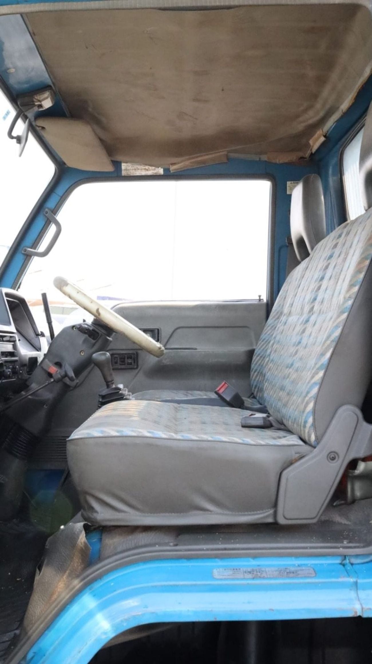 Mitsubishi Canter Van 