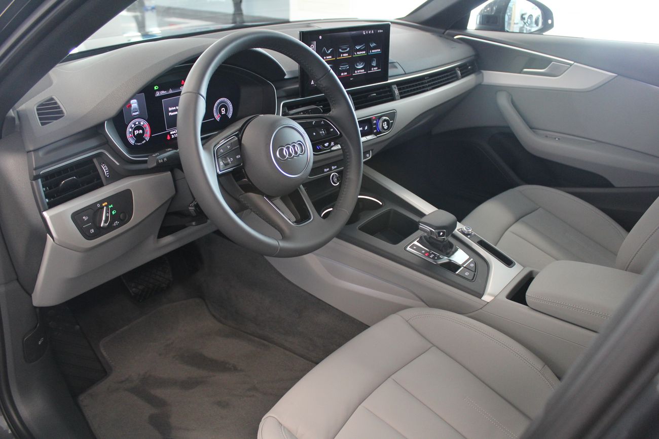 أودي A4 A4 35 TFSI Advanced 150hp (Ref5774)