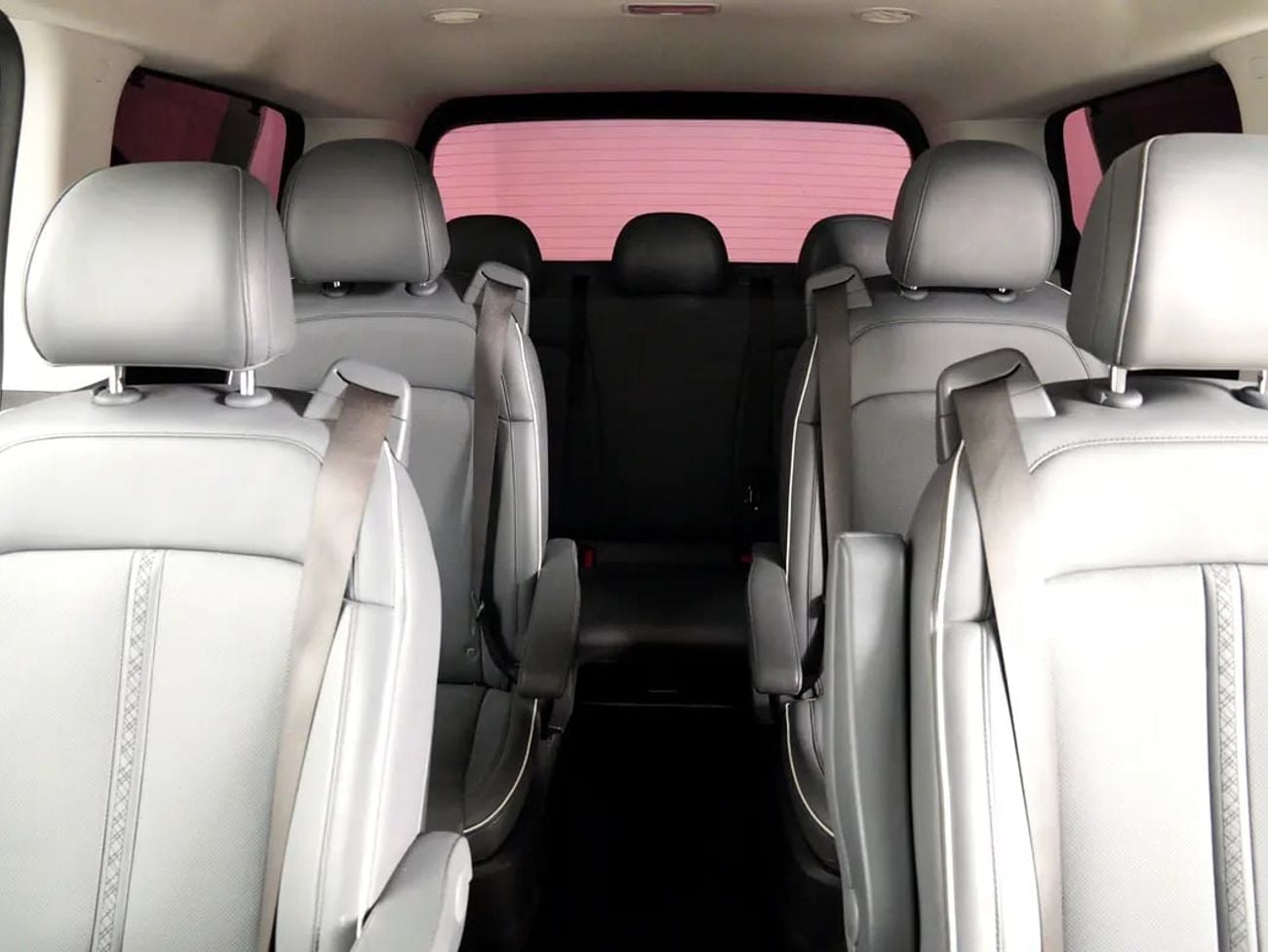 هيونداي ستاريا LUXURY