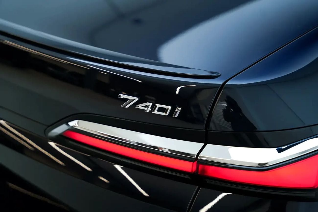 بي أم دبليو 740i 740I WITH 5 WARRANTY AND SERVICE CONTRACT FROM AGMC