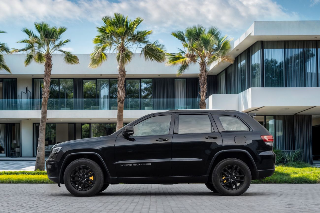 Jeep Grand Cherokee Grand Cherokee Limited | 2,138 P.M | 0% Downpayment | Perfect Condition!